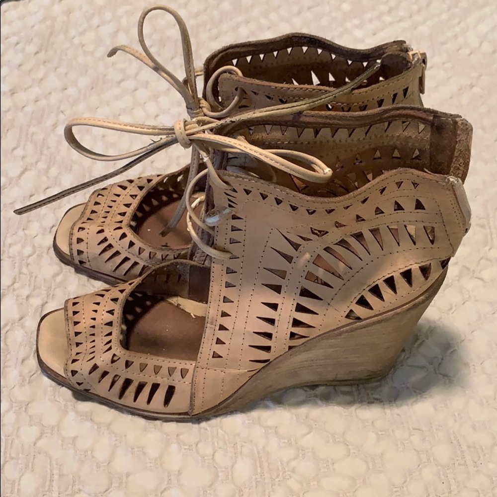 Jeffrey Campbell
Rodillo Wedge Sandals - Picture 2 of 6